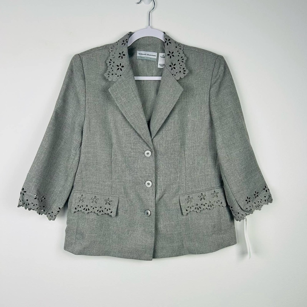 NEW Alfred Dunner Short Sleeved Gray Blazer Charm School Size 8 Petite